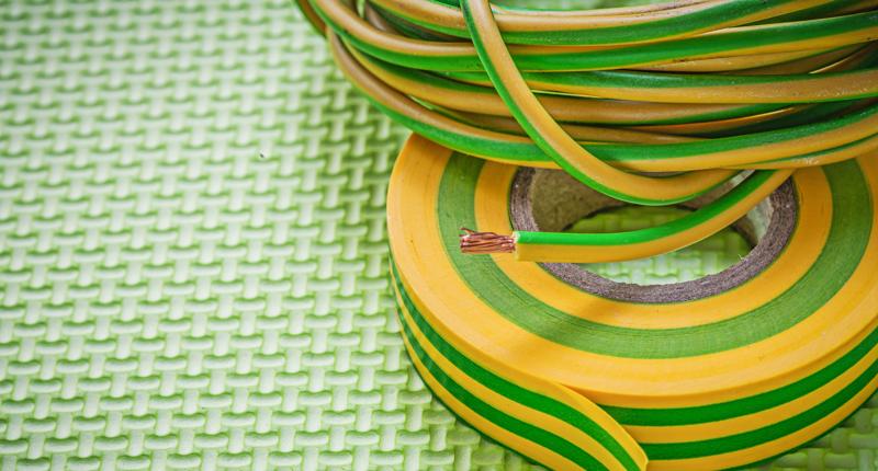 FI an Powerstation anschließen